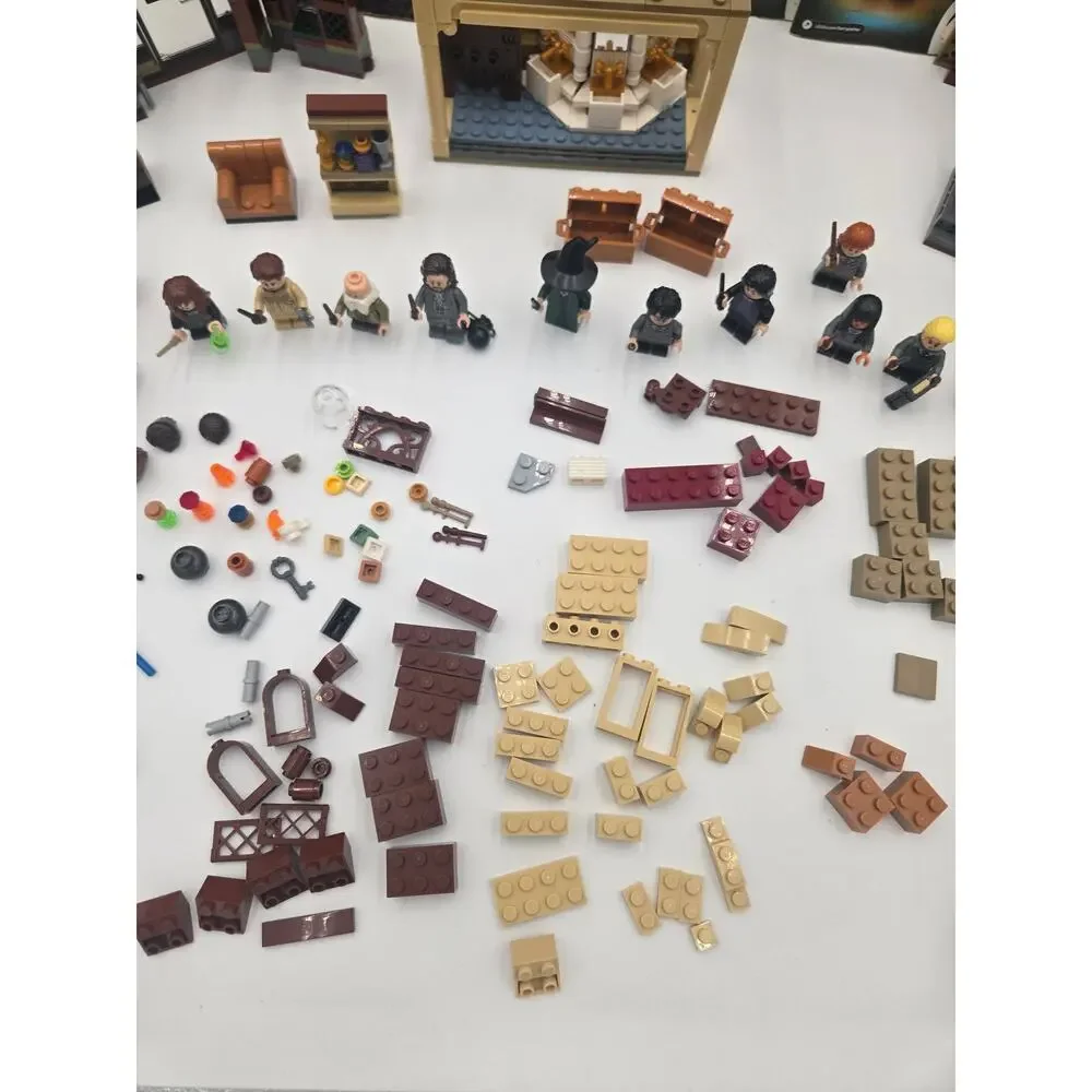 LEGO Harry Potter Hogwarts Modular Lot 15 Minifigures Sets Manuals Parts